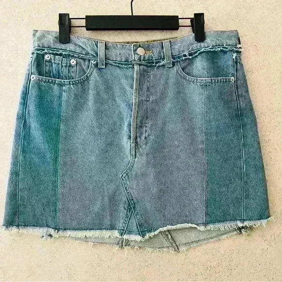 REFORMATION JIGSAW TWO TONED DECONSTRUCTED DENIM MINI SKIRT - Picture 1 of 7